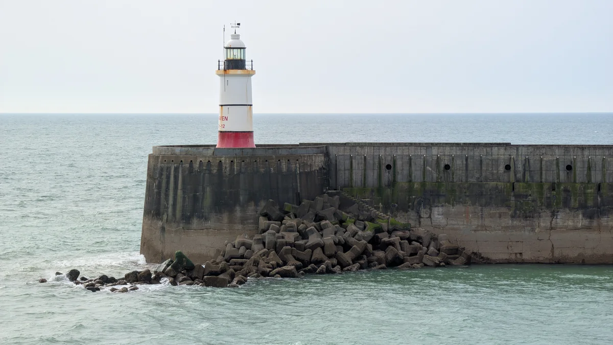 The breakwater lighthouse at Newhaven harbour